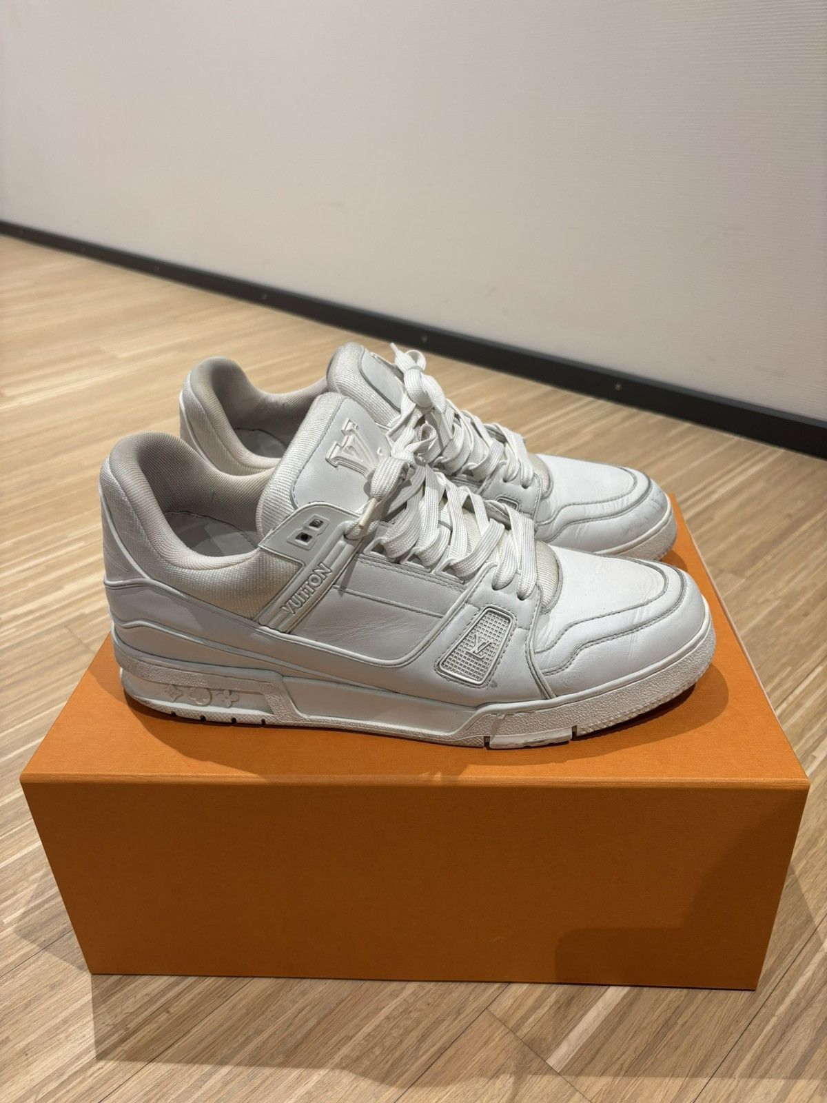 Louis Vuitton Louis Vuitton Trainer low Size US 11 / EU 44 - 3 Thumbnail
