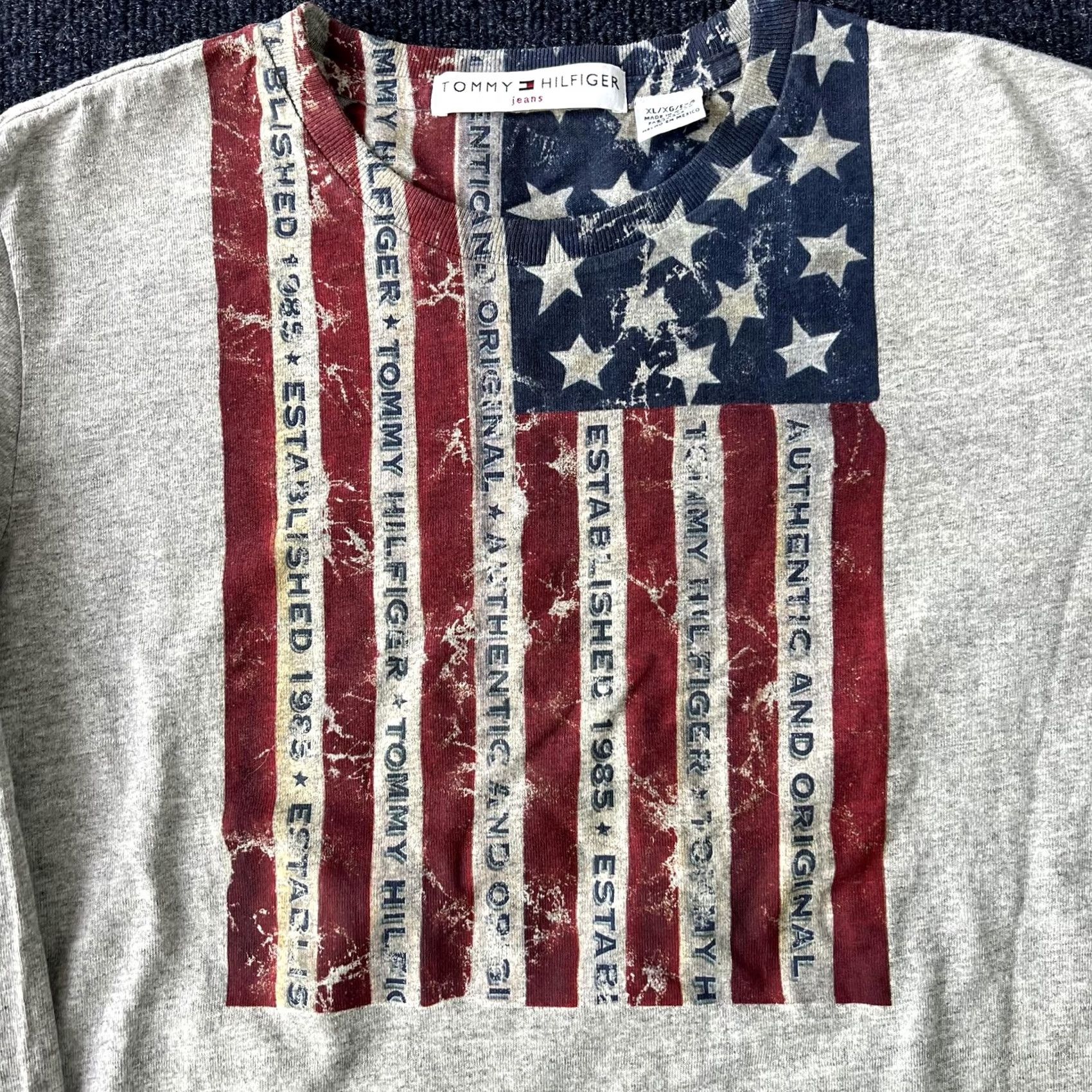 Tommy Hilfiger Tommy Hilfiger Jeans Shirt Womens XL Gray Long Sleeve American Flag Graphic USA Crew Neck T-Shirt Size XL / US 12-14 / IT 48-50 - 2 Thumbnail