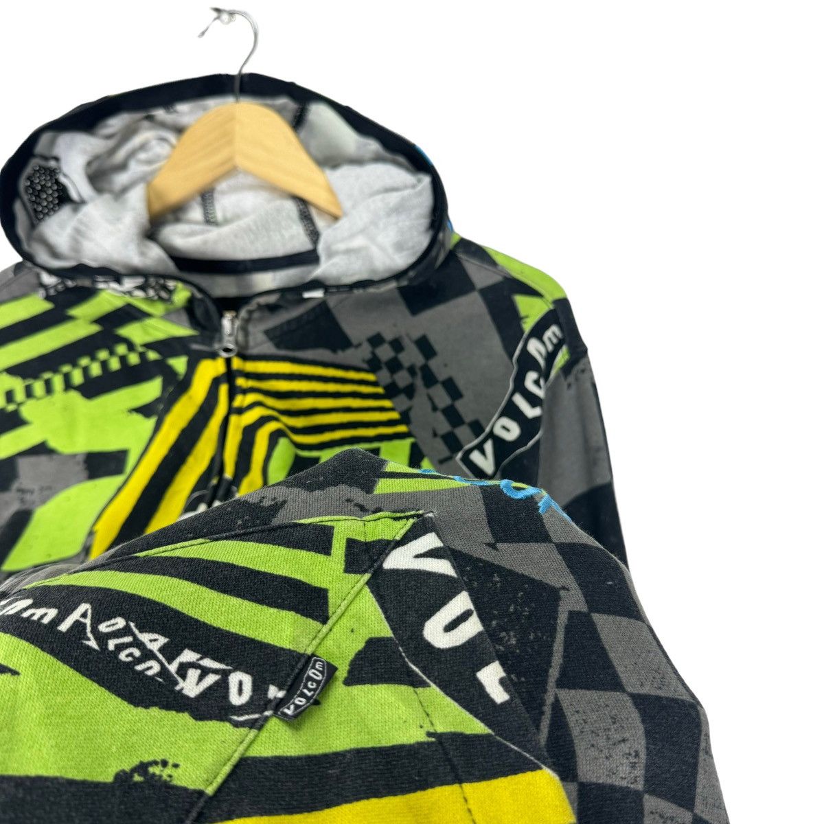 Volcom ☀️VOLCOM SKATE HOODIE ZIPPER SWEATSHIRT PULLOVER Size US M / EU 48-50 / 2 - 4 Thumbnail