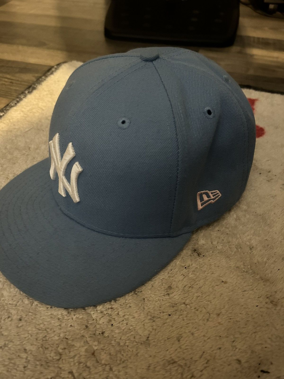 New Era Baby Blue/Pink Yankee Fitted 7/8 Size ONE SIZE - 4 Thumbnail