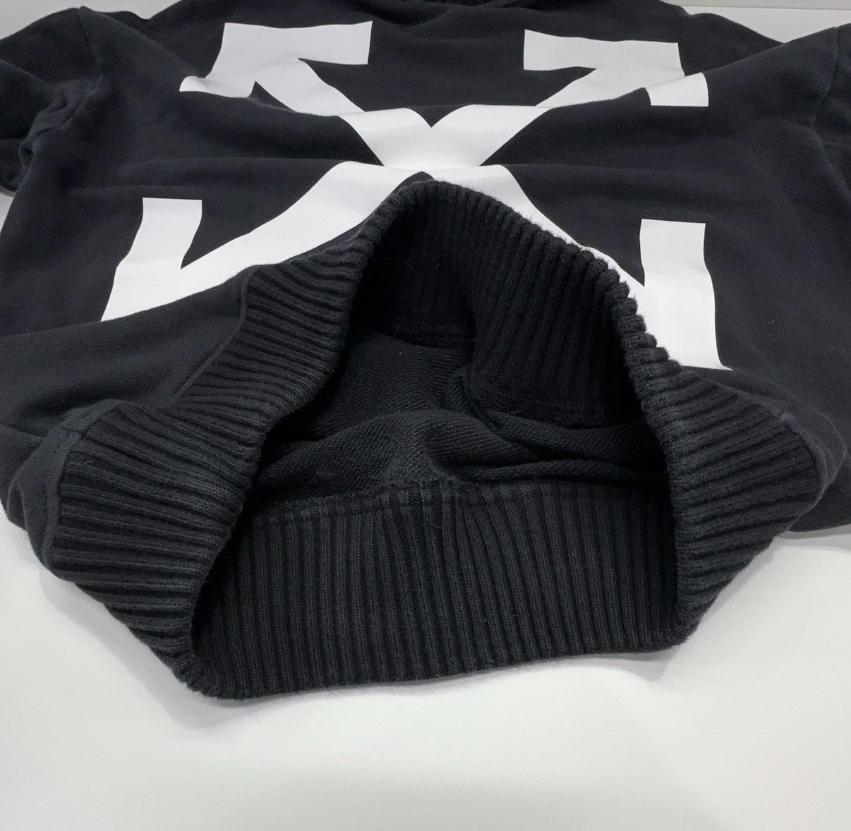 Moncler × Off-White Moncler x Off-White Black Swan Crew Sweatshirt Size US S / EU 44-46 / 1 - 10 Thumbnail