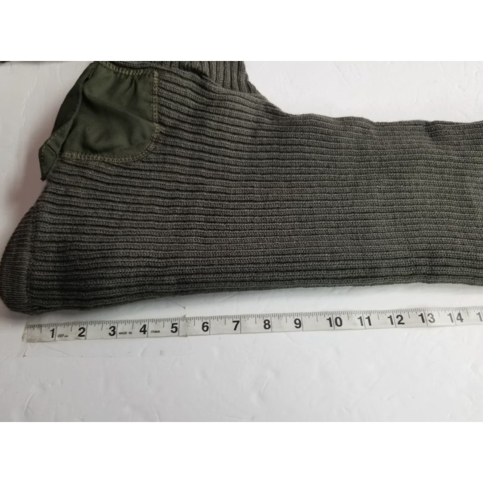 Olive Jury Sweater Men Size M Olive Green Wool Knit Crew Neck Pullover Military Army Marine Casual Regular Standards See Measurements Size US M / EU 48-50 / 2 - 4 Thumbnail