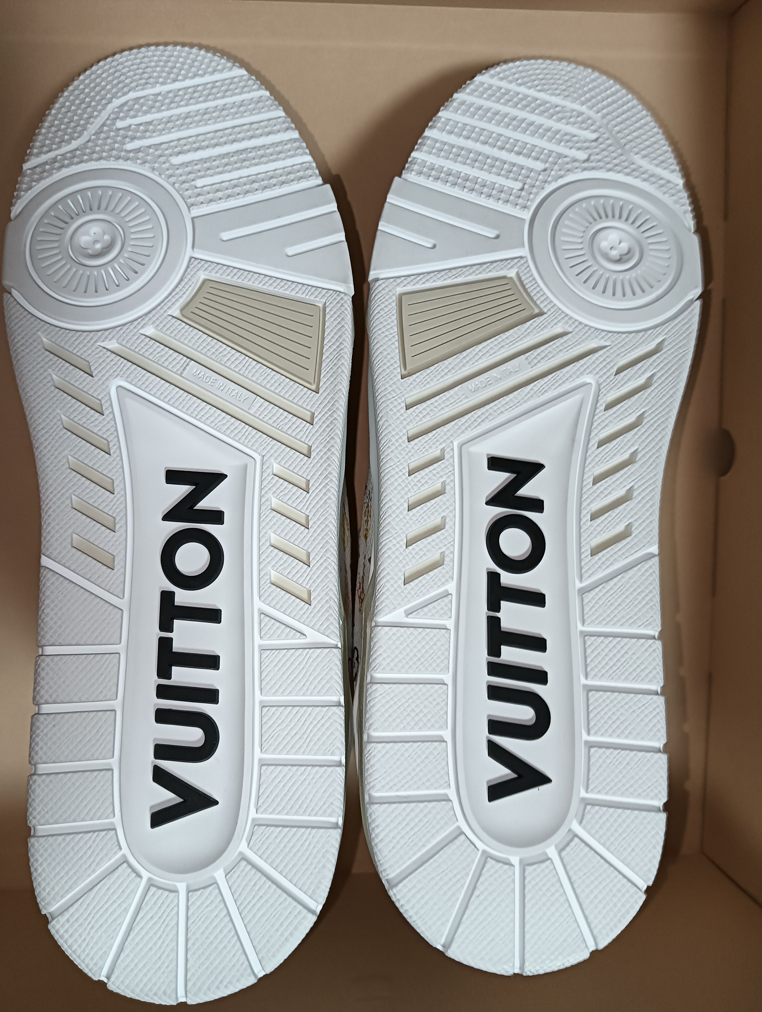 Louis Vuitton × Takashi Murakami Takashi Murakami Line Sneakers Size US 11.5 / EU 44-45 - 7 Thumbnail