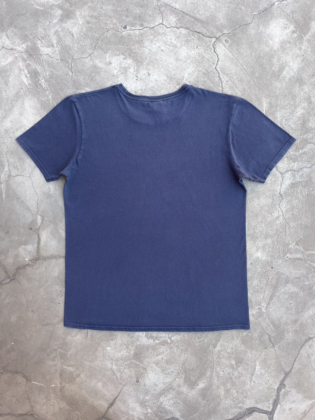 Gildan Banksy’s Girl w/ Balloon, Unknown Version. A T-Shirt Size US L / EU 52-54 / 3 - 6 Thumbnail