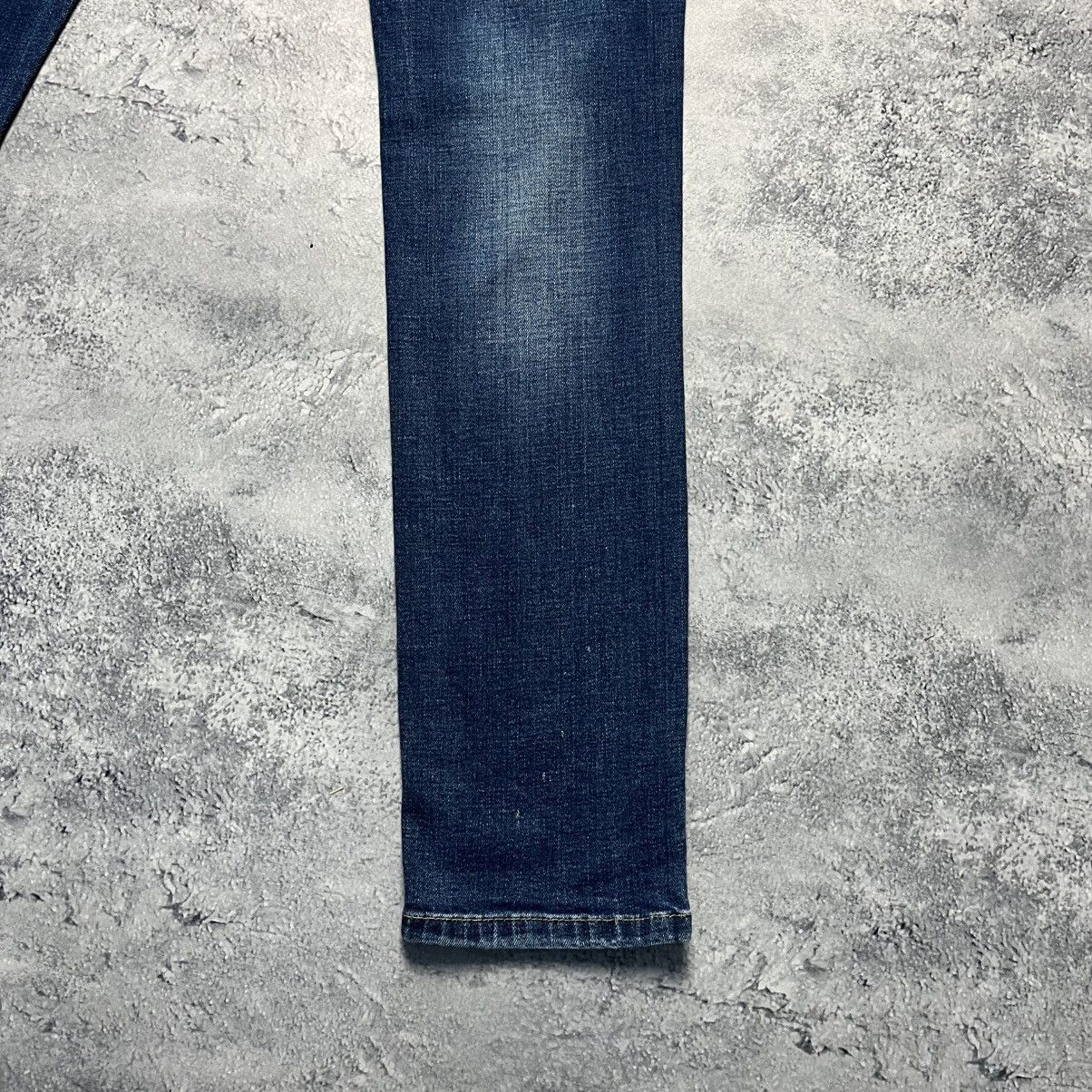 Dsquared2 Vintage Dsquared2 Distressed Denim Blue Jeans Italy Size 32" / US 10 / IT 46 - 19 Thumbnail