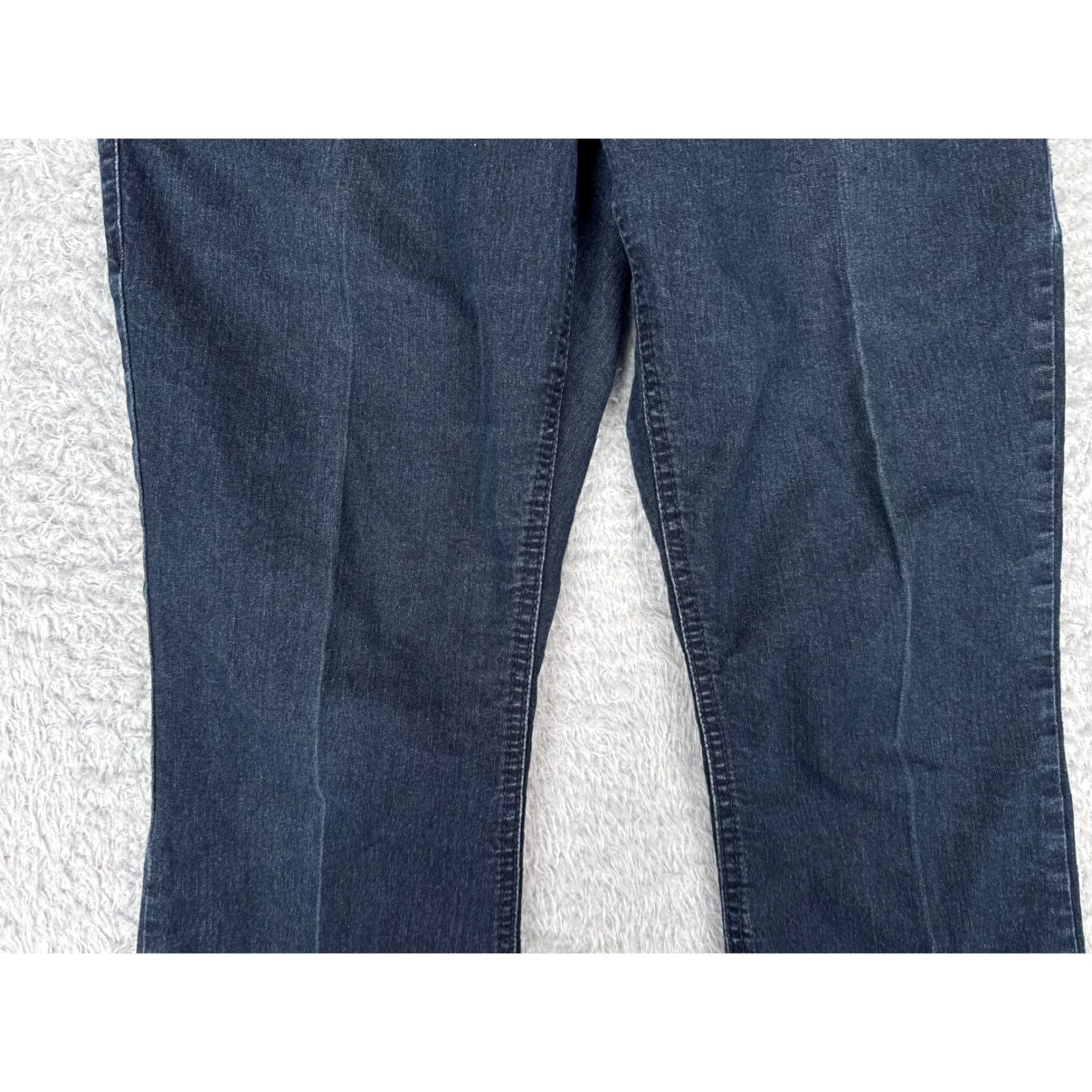 Vintage ANA Jeans Womens Jeans 6 Blue Denim Flared Low Rise Cotton Blend 30x31 Denim 5-Pocket Dark Wash Casual Womens Jeans Size 28" / US 6 / IT 42 - 3 Thumbnail