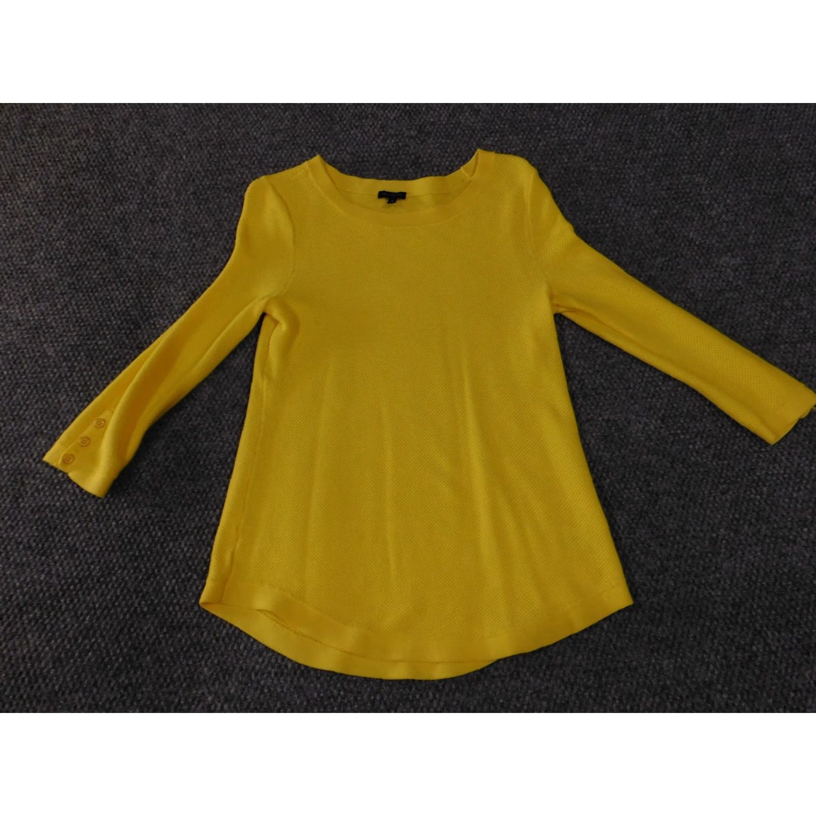Talbots Talbots sweater womens Small yellow knit buttons stretch pullover Size S / US 4 / IT 40 - 2 Thumbnail