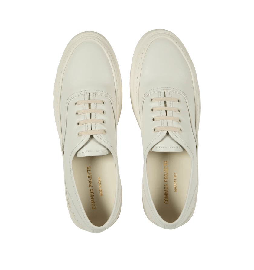 Common Projects o1h1sh11224 Four Hole Lace Up Sneakers in Off White Size US 7 / EU 40 - 3 Thumbnail