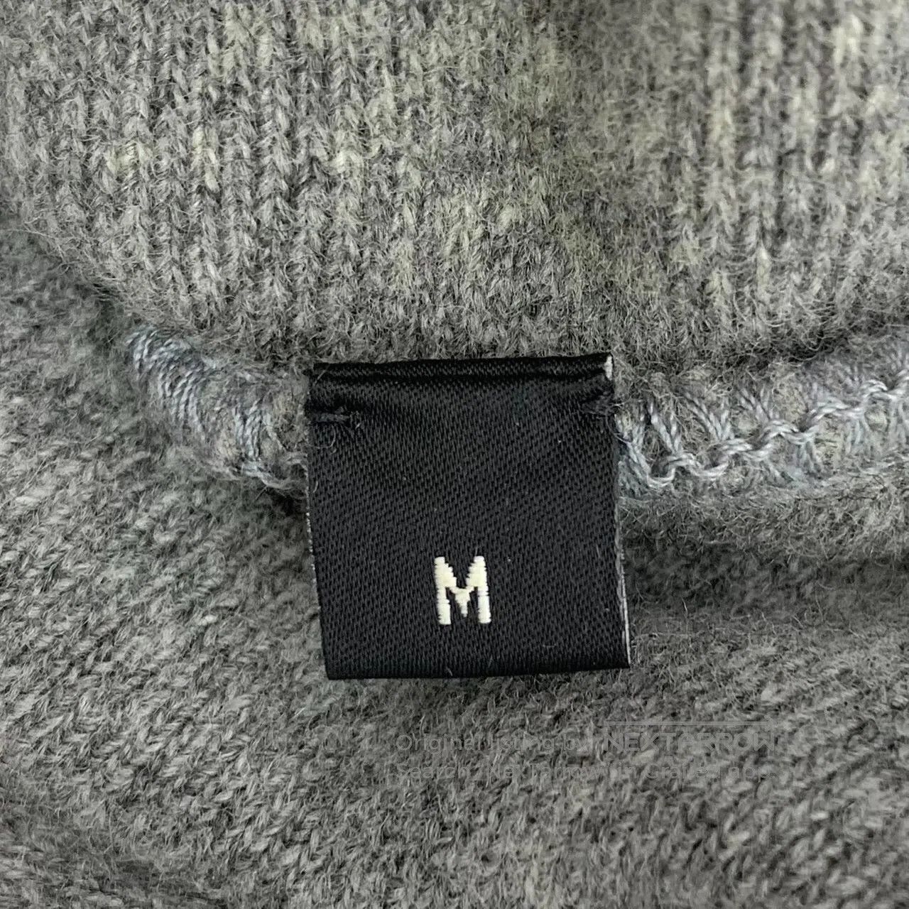 Giorgio Armani Giorgio Armani Grey wool round neck long sleeve knitted sw Size US S / EU 44-46 / 1 - 6 Thumbnail