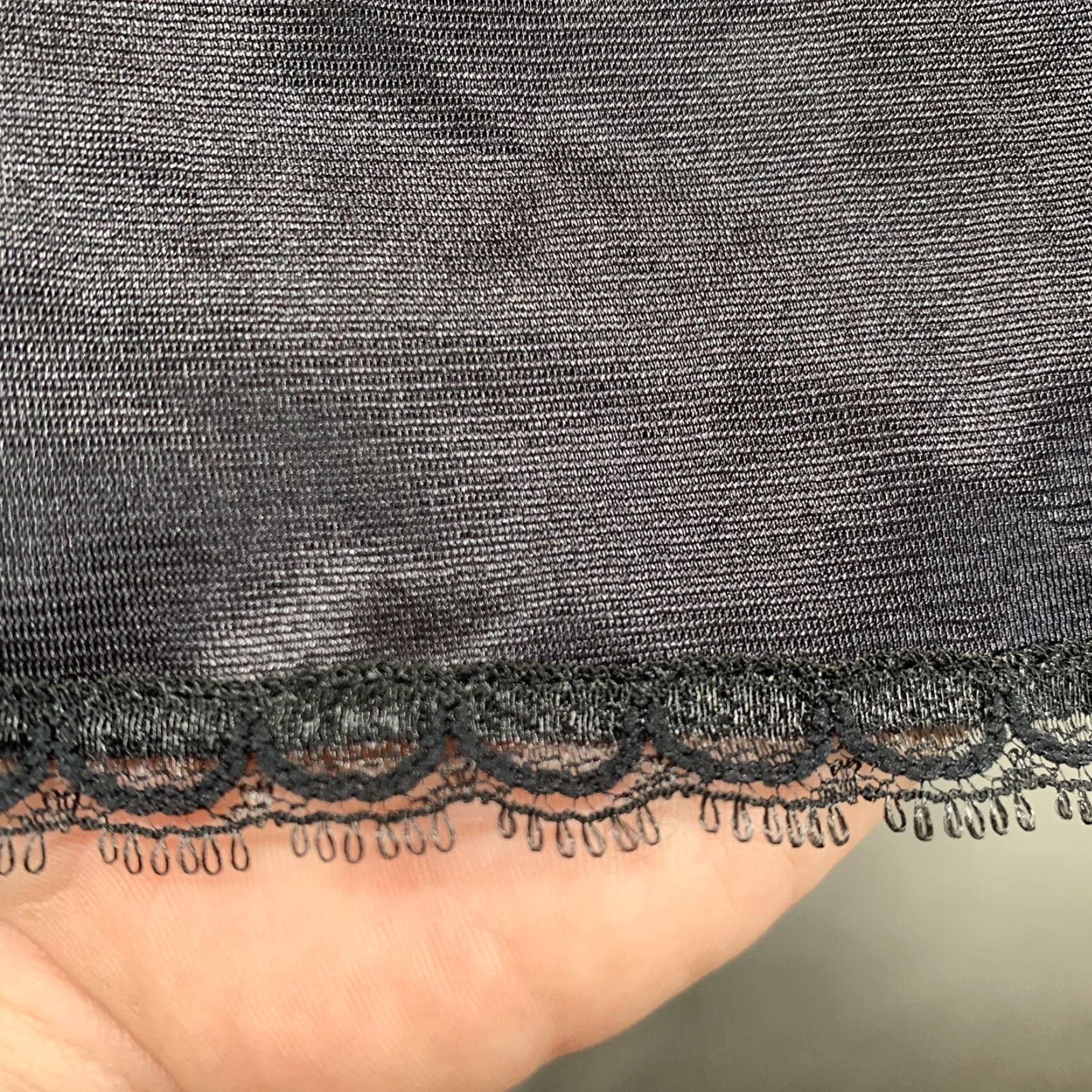 Vintage VINTAGE Vanity Fair Women's Slip Black Nylon 1970s Medium 30in Rockabilly Made in USA Size ONE SIZE - 6 Thumbnail