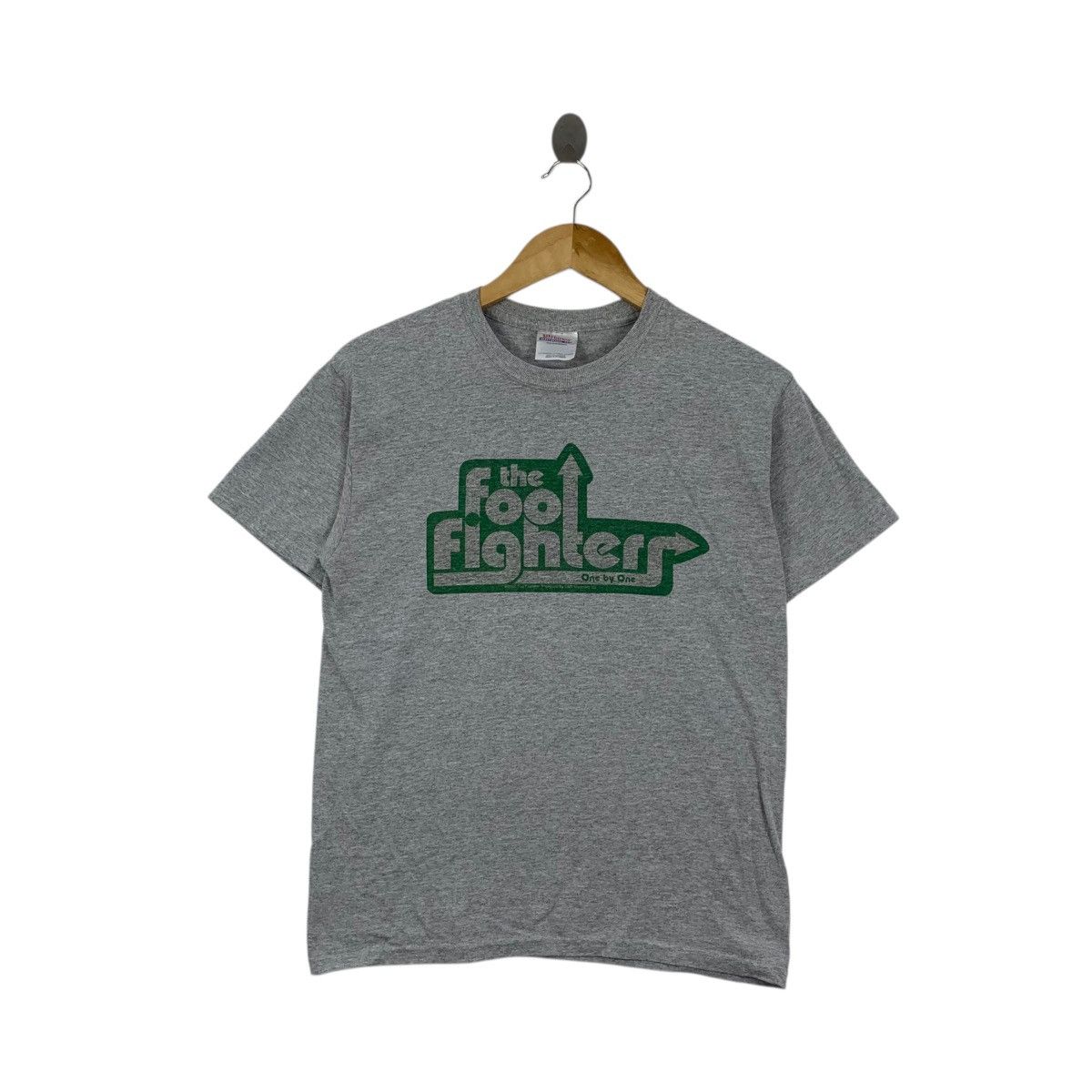 Band Tees Vintage 2002 FOO FIGHTERS One By One Album Tee Shirt Top Size US S / EU 44-46 / 1 - 1 Thumbnail