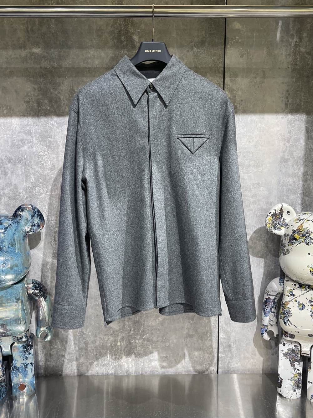 Bottega Veneta Bottega Veneta Triangle Patch Wool Shirt Size M Size US M / EU 48-50 / 2 - 1 Thumbnail