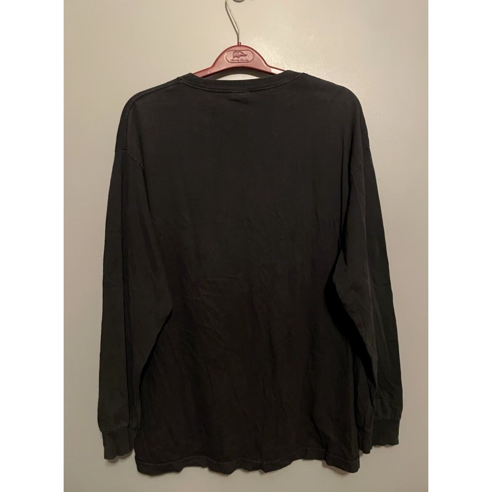 Vintage VINTAGE AC/DC Back In Black Shirt XL Men Long Sleeve Black Cotton Graphic Print 2005 Alstyle Apparel & Activewear Mens XL Size US XL / EU 56 / 4 - 4 Thumbnail