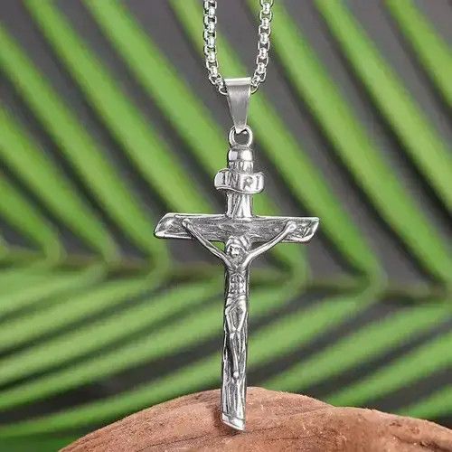Jewelry Christian Cross Necklace Size ONE SIZE - 2 Thumbnail