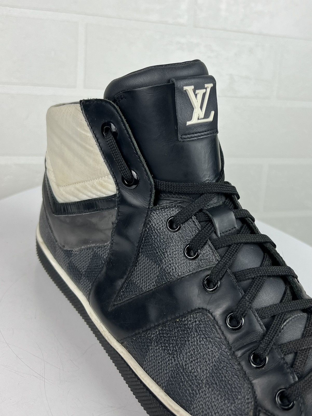 Louis Vuitton LOUIS VUITTON Sneakers Leather Shoes Damier LV Monogram Logo Size US 9 / EU 42 - 6 Thumbnail