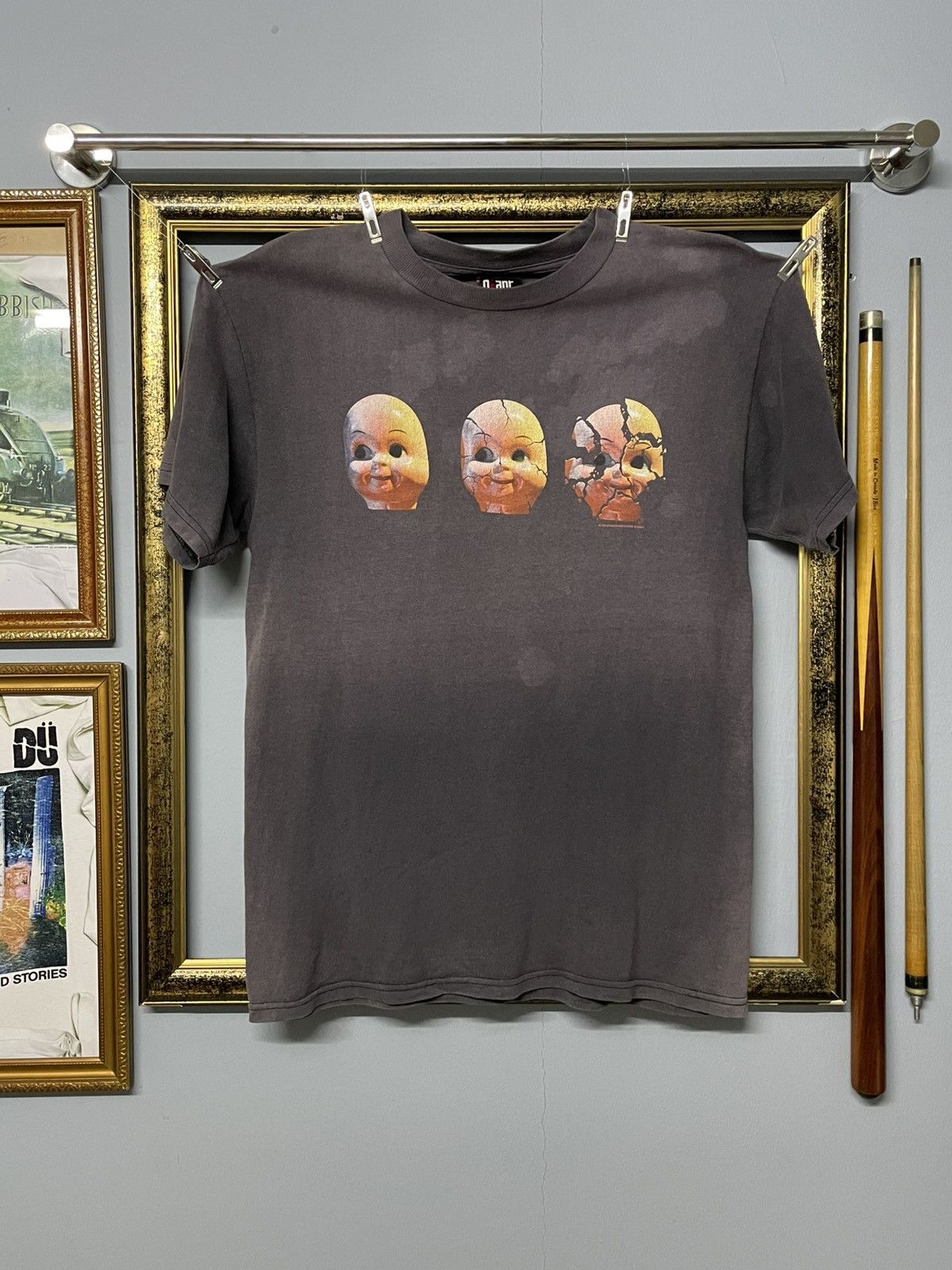 Vintage Vintage 1990s Original Staind Doll Face Sunfaded Rock Tshirt Size US M / EU 48-50 / 2 - 1 Thumbnail