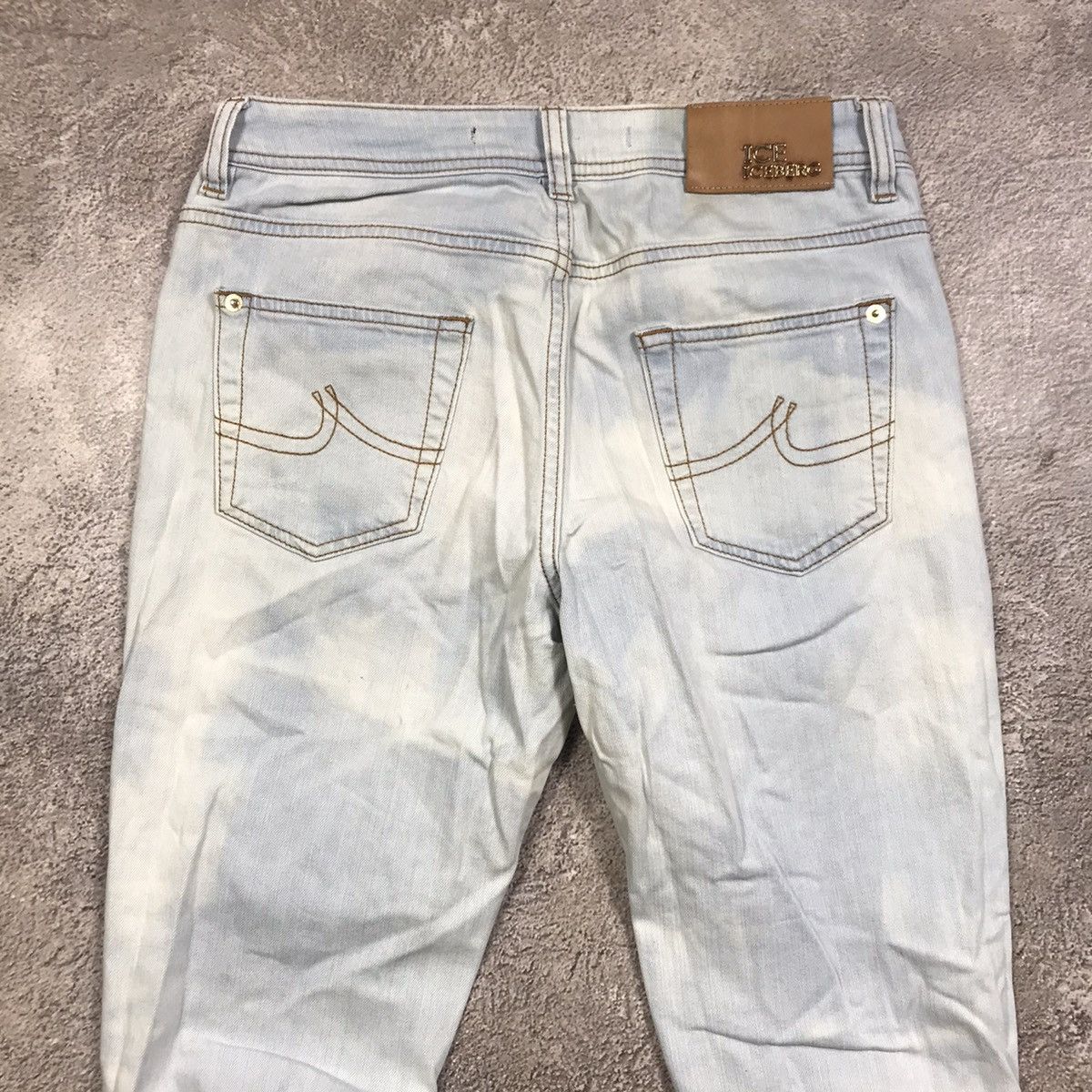 Vintage Vintage 90s Iceberg Distressed Jeans Grunge Thrashed Boxy 27 Size US 27 - 6 Thumbnail