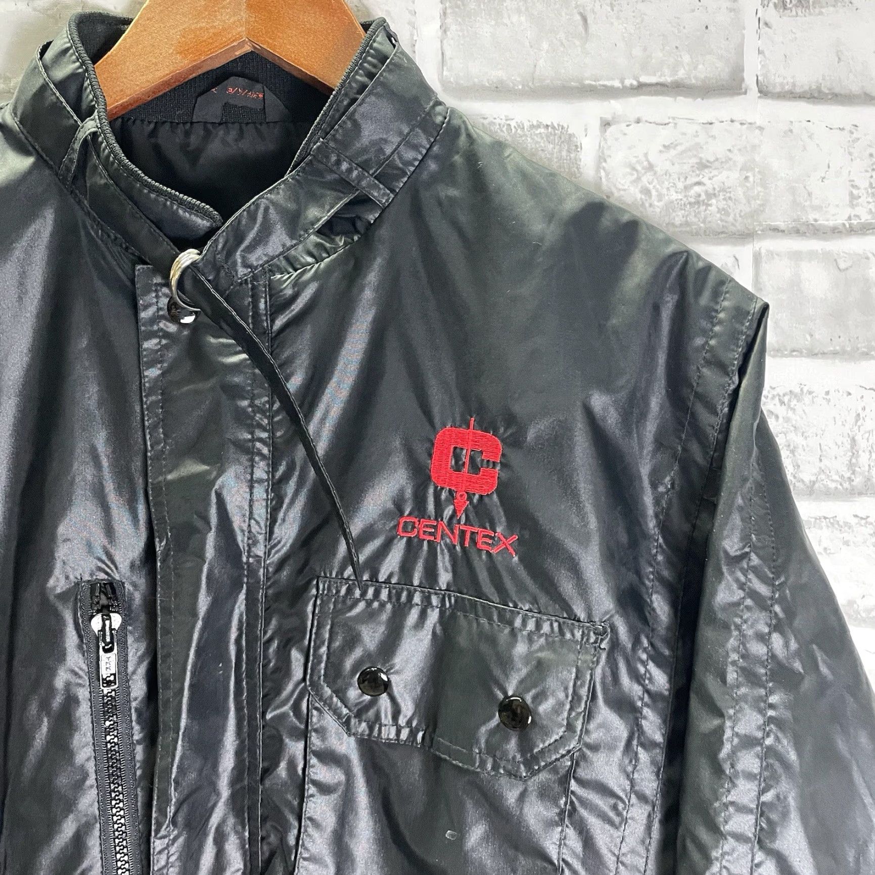 Vintage VTG CENTEX BLACK ZIP UP BOMBER JACKET MEN'S SIZE M User: VTG CENTEX BLACK ZIP UP BOMBER JACKET MEN'S SIZE M Size US M / EU 48-50 / 2 - 2 Thumbnail