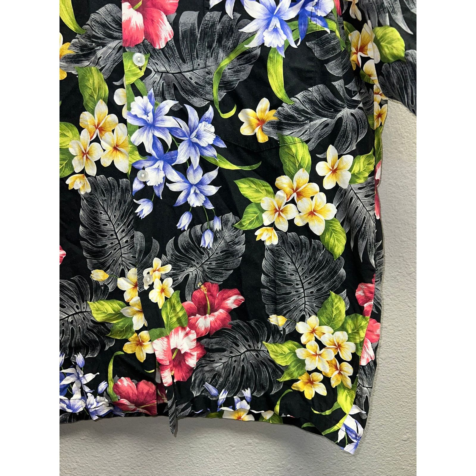 Vintage Vintage Hawaii Button Down Shirt Hawaiian Black Floral Tee Size US L / EU 52-54 / 3 - 5 Thumbnail