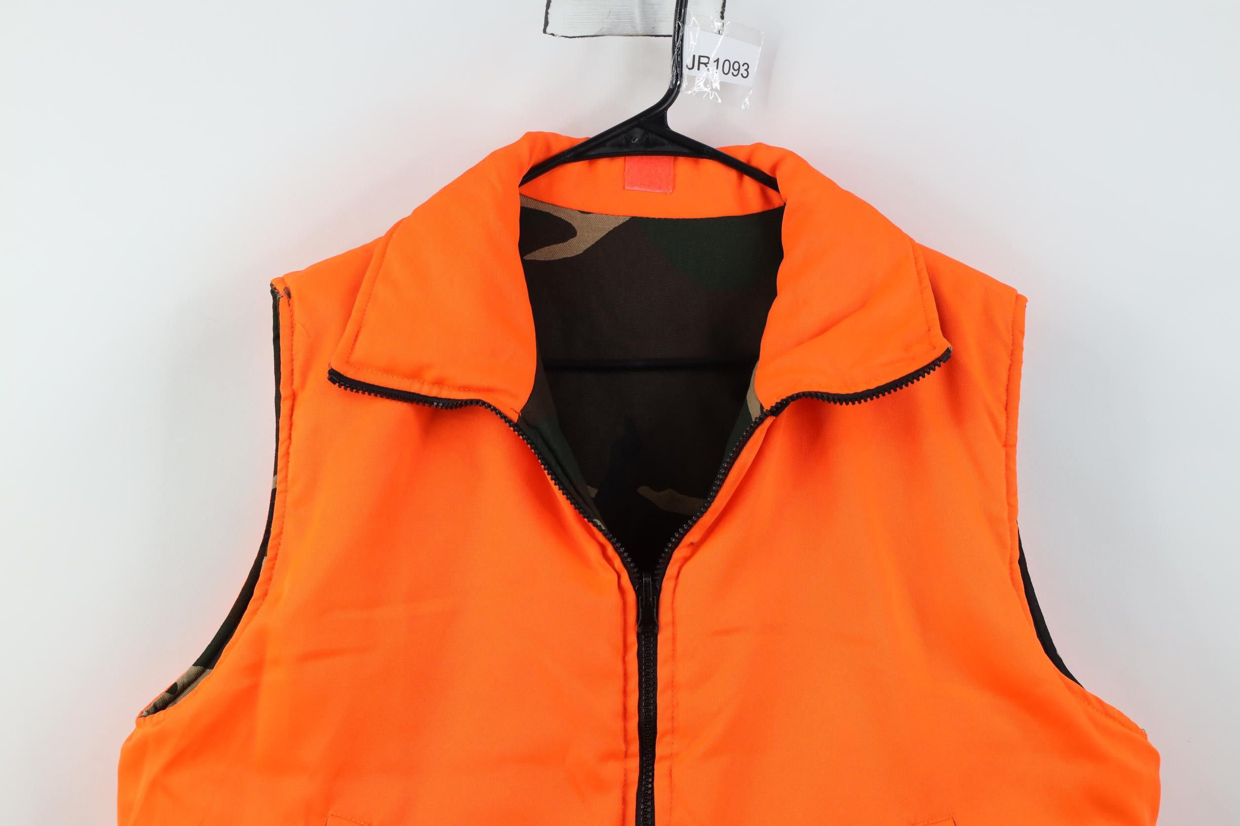 Vintage Vintage 90s Streetwear Reversible Boxy Puffer Vest Jacket Size US L / EU 52-54 / 3 - 14 Thumbnail