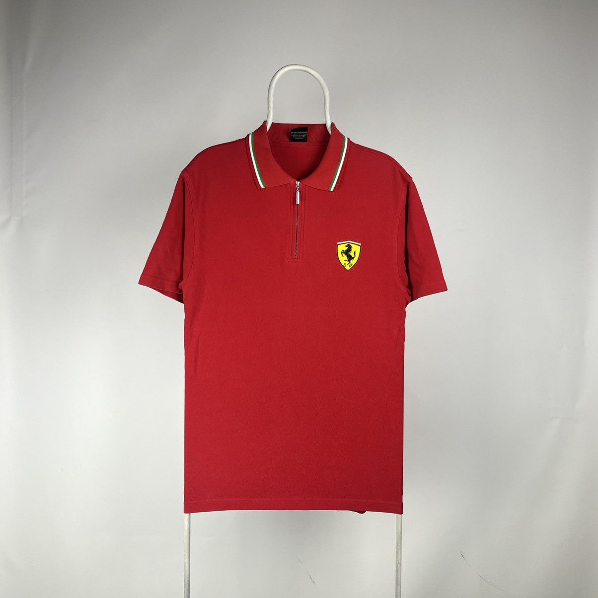Ferrari Ferrari Vintage 1999 Men's Retro Red Zip Polo T Shirt Size US M / EU 48-50 / 2 - 1 Thumbnail