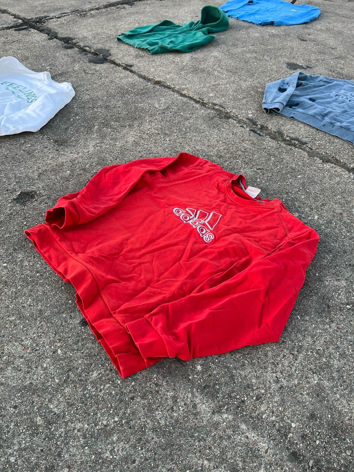 Other red vintage crewneck adidas Size US L / EU 52-54 / 3 - 1 Thumbnail