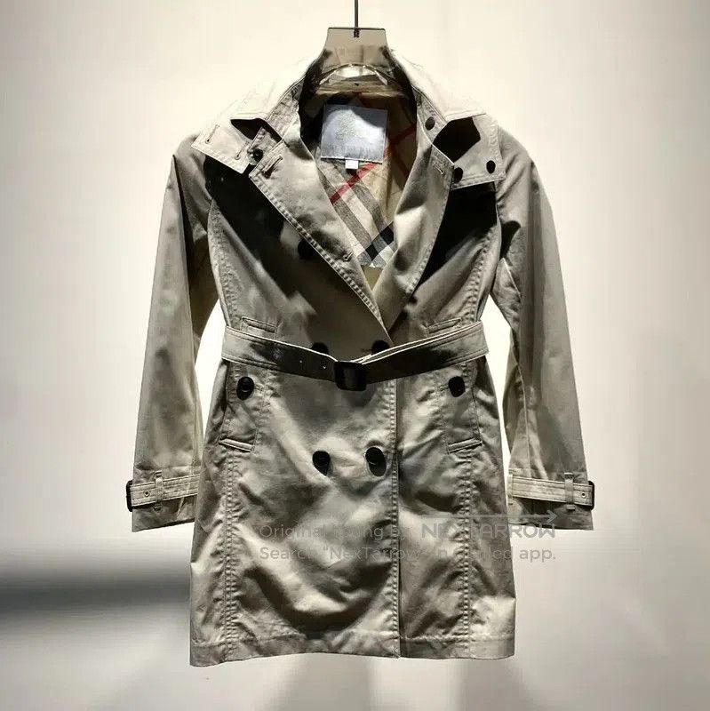 Burberry Burberry Khaki Cotton Trench Coat for Women. Size M / US 6-8 / IT 42-44 - 1 Thumbnail