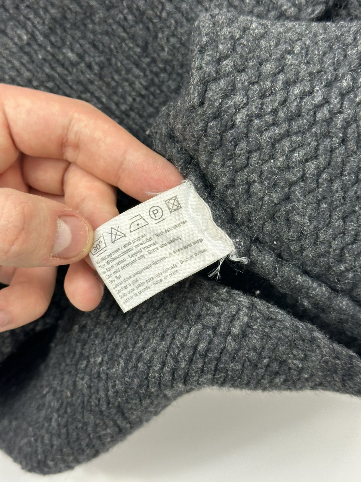 Hugo Boss Hugo Boss Wool Classic Vest Men's Gray Size US M / EU 48-50 / 2 - 8 Thumbnail