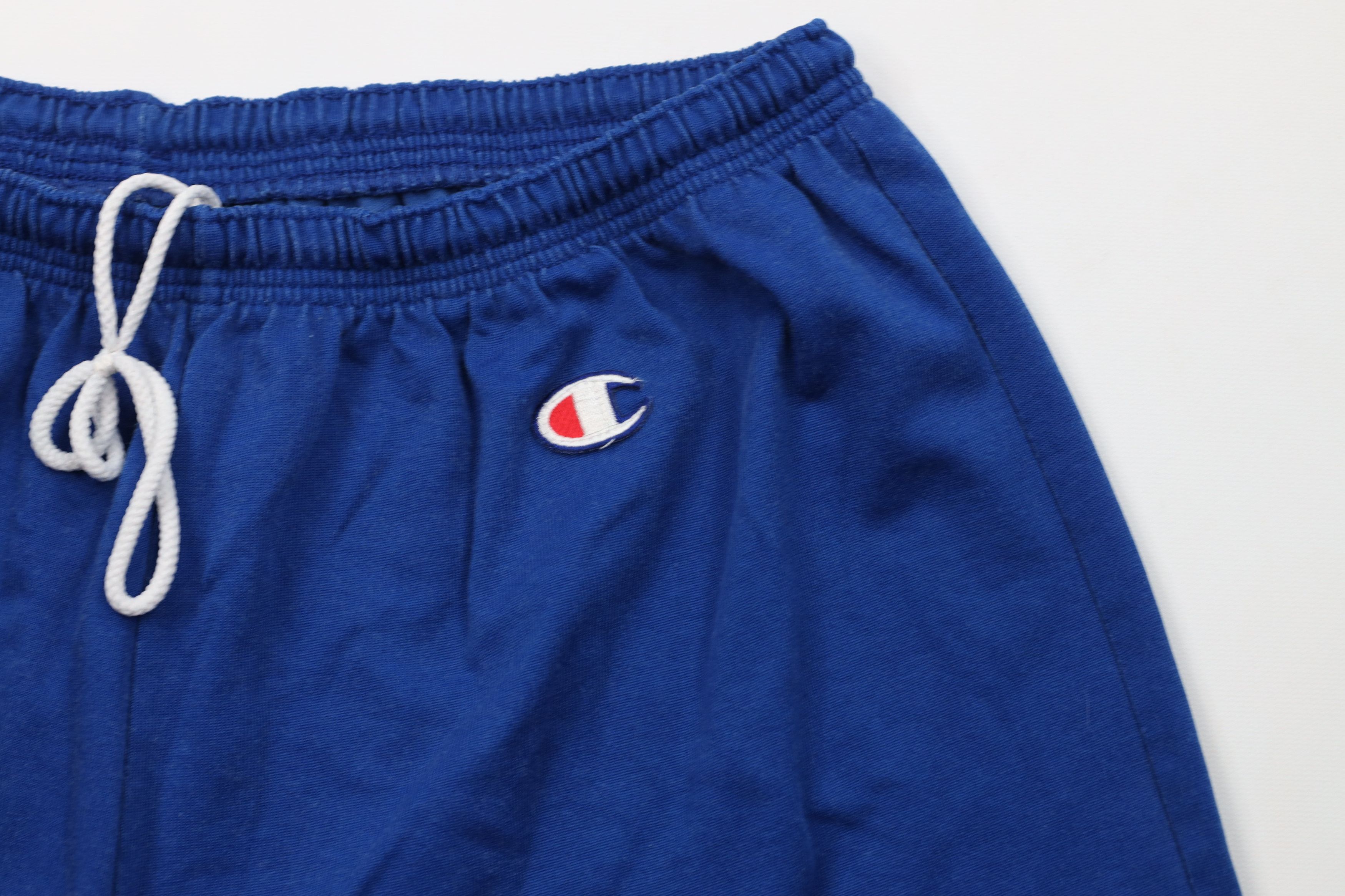 Champion Vintage 90s Champion Logo Above Knee Shorts Royal Blue Size US 36 / EU 52 - 5 Thumbnail