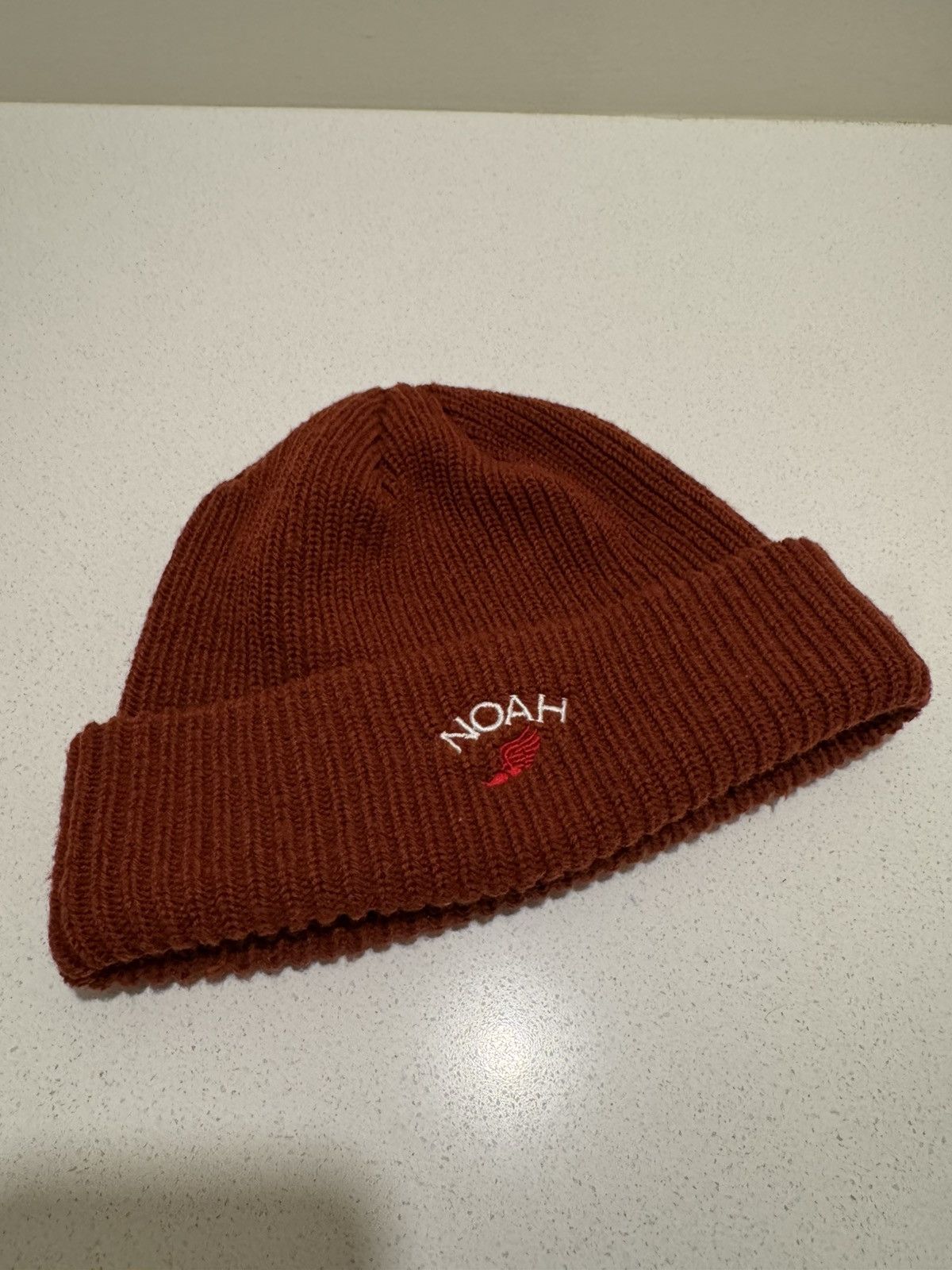 Noah NOAH maroon knit beanie Size ONE SIZE - 1 Thumbnail