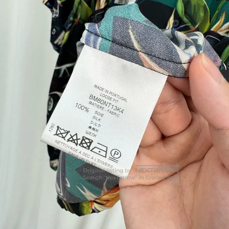 Givenchy Givenchy Size39 All-Over Printed Silk Letter Short Sleeve S Size US M / EU 48-50 / 2 - 6 Thumbnail