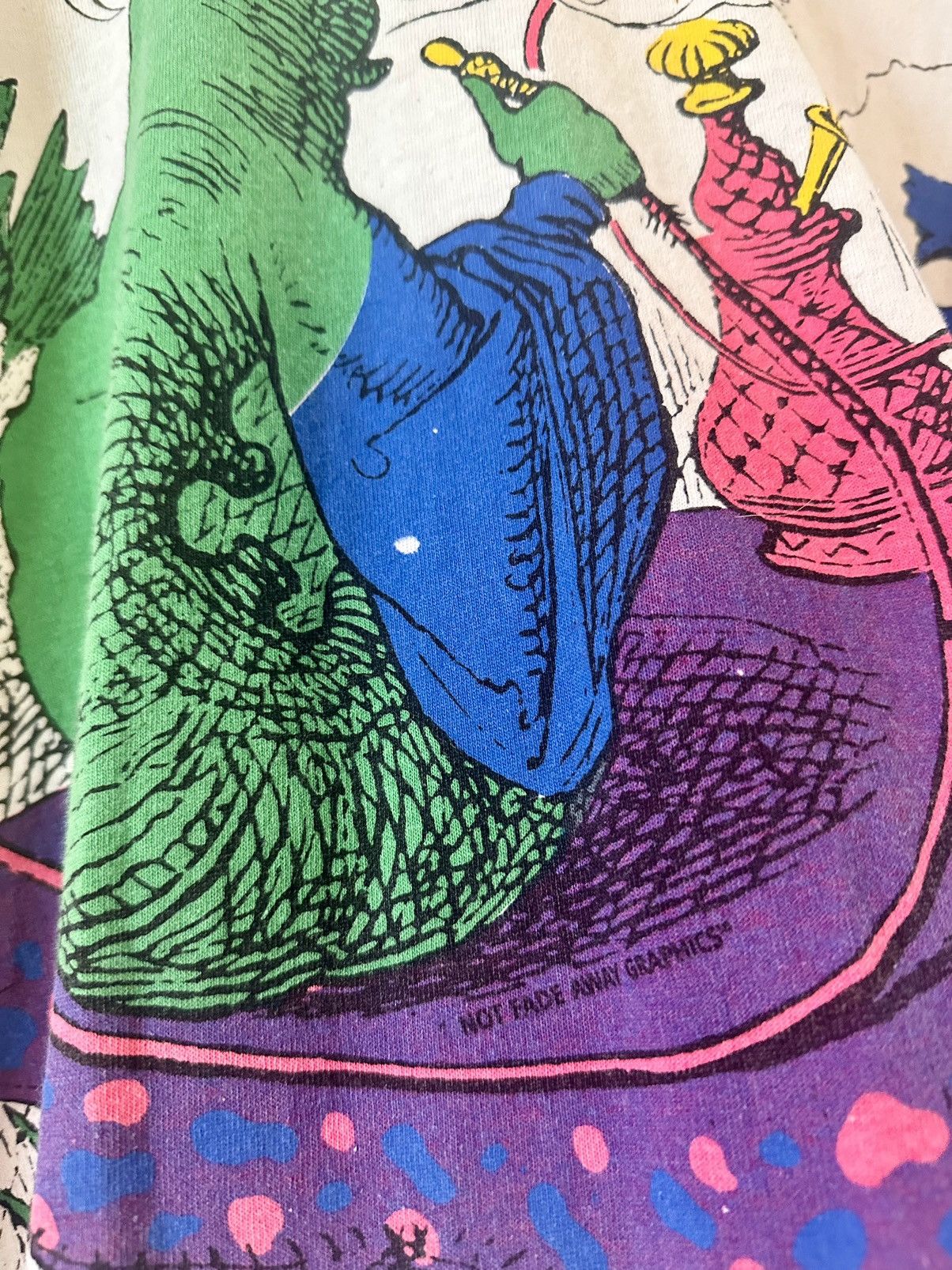 Fruit Of The Loom × Vintage Vintage GRAIL Alice in Wonderland AOP Shirt Size US XL / EU 56 / 4 - 4 Thumbnail