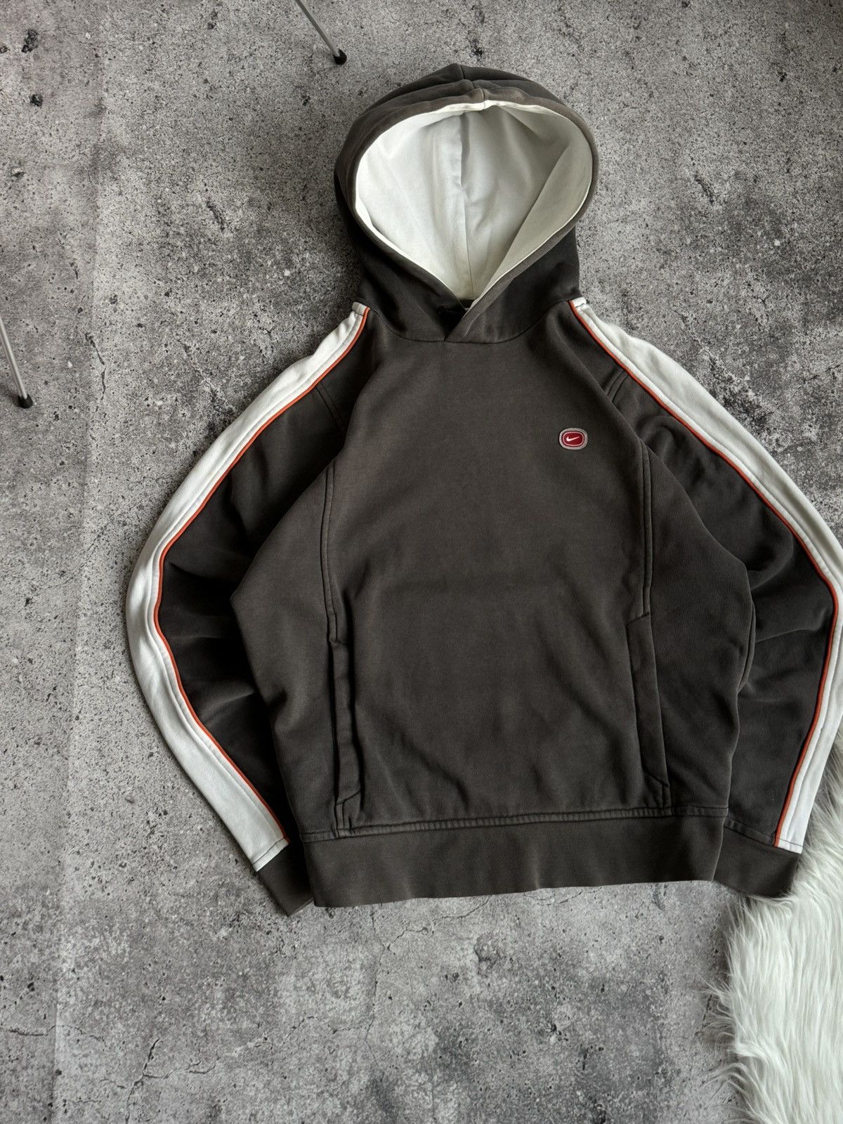 Nike × Vintage Vintage Nike COR72Z Y2K big logo faded distressed hoodie Size US S / EU 44-46 / 1 - 7 Thumbnail
