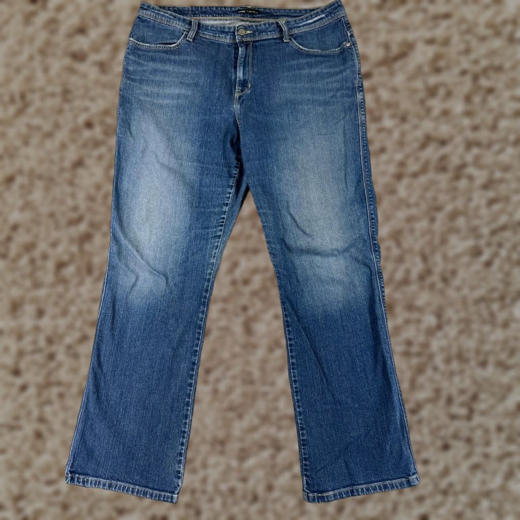 Levi's Levi's Women's Jeans Bootcut 18 High Rise Blue Denim Cotton 35x31 Fall Winter Summer Spring Size 40" / US 18 - 1 Thumbnail