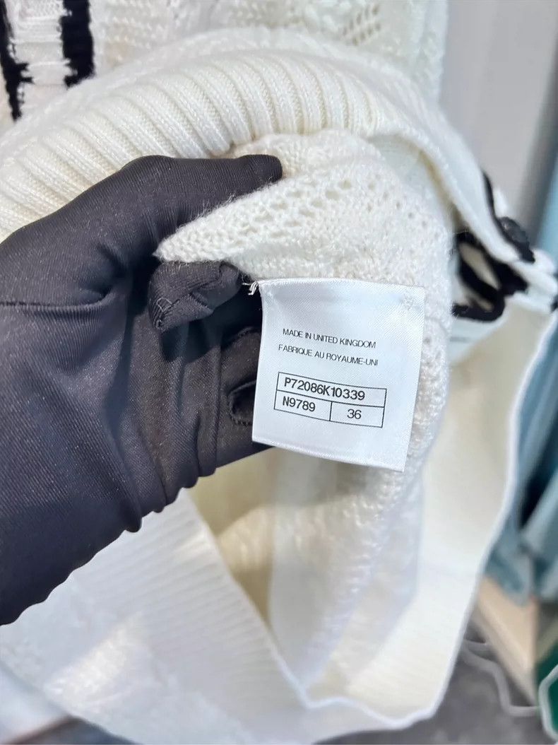 Chanel Chanel 22c early spring vacation new knitted white black e Size XS / US 0-2 / IT 36-38 - 3 Thumbnail