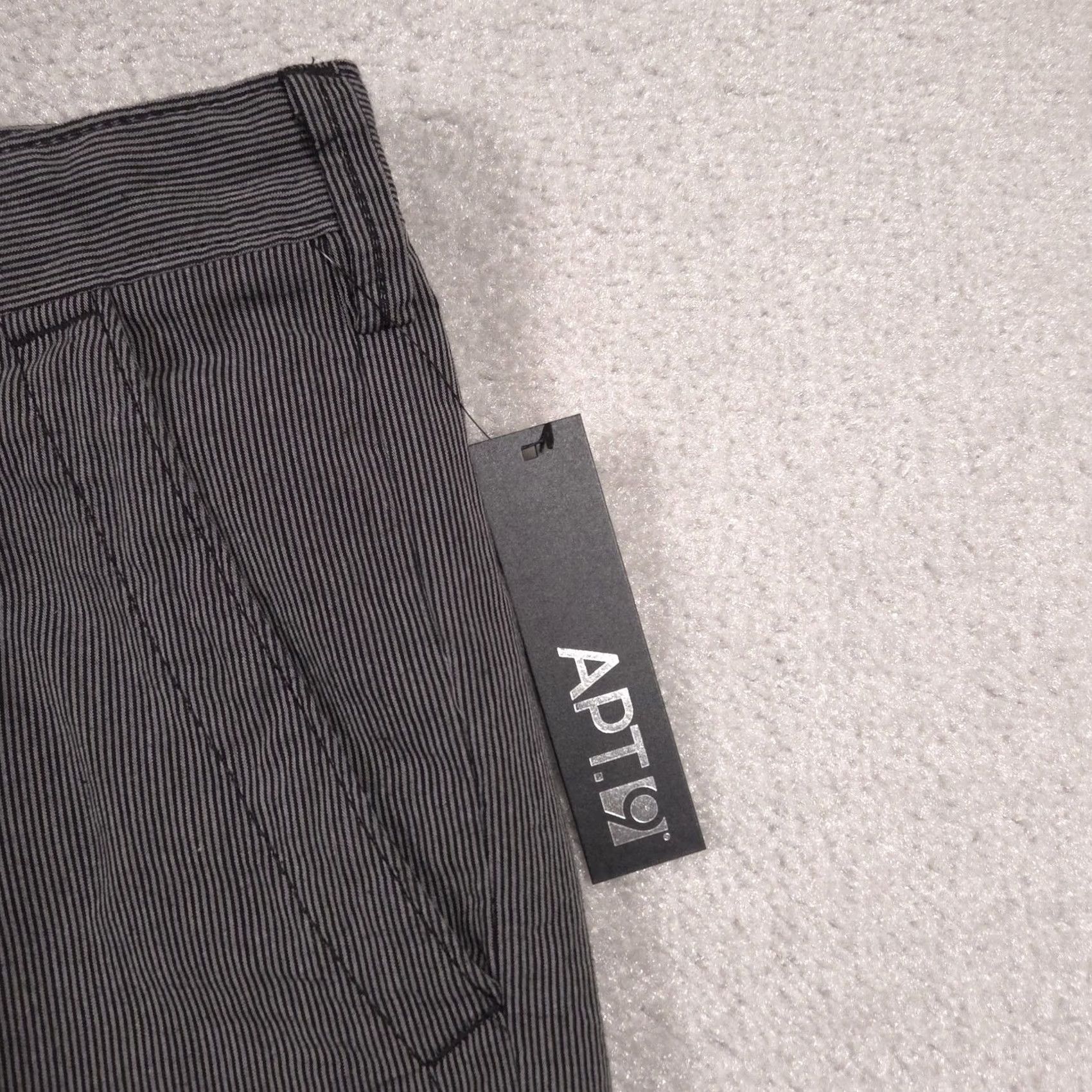 Apt. 9 APT 9 Shorts Mens 38 Gray Pinstripe Flat Front Chino Casual Black Gray Pocketed Inseam 10in Short Mens Size US 38 / EU 54 - 4 Thumbnail
