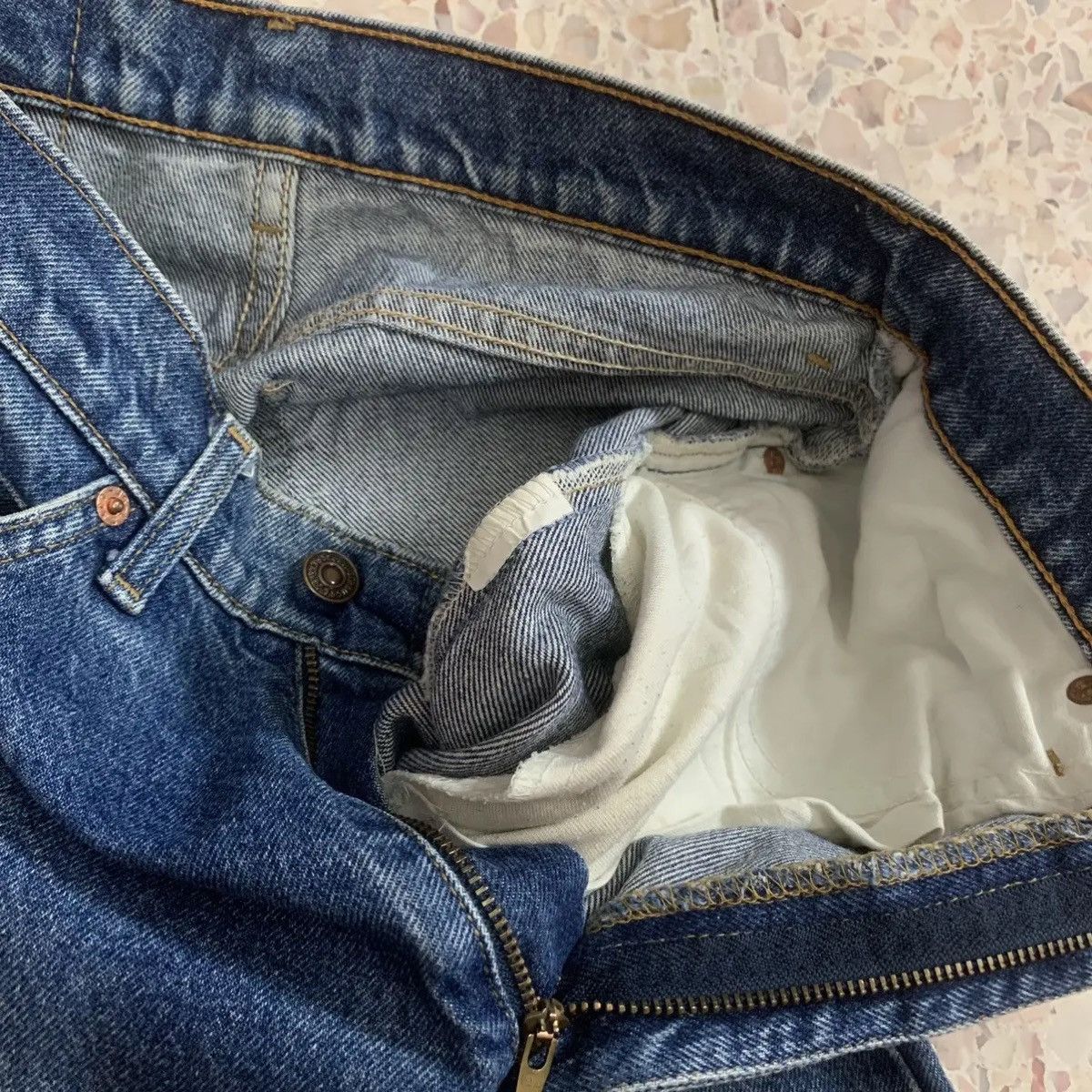 Levi's Levi’s 613 Orange Tab Jeans Ripped Levis Distressed Denim Size US 26 / EU 42 - 7 Thumbnail