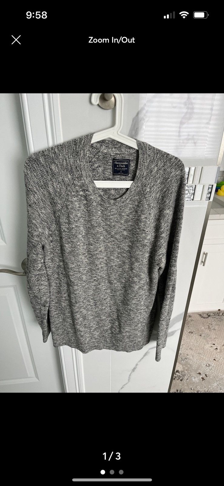Abercrombie & Fitch Abercrombie and Fitch small grey blend sweater Size US S / EU 44-46 / 1 - 1 Thumbnail