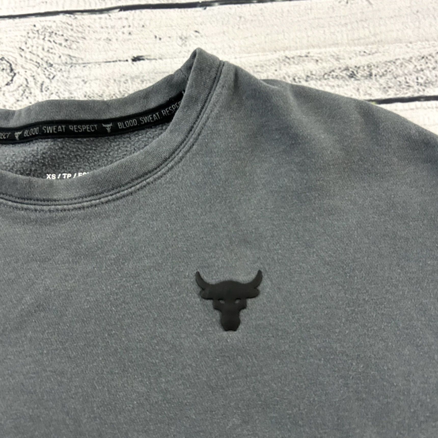 Under Armour Under Armour Project Rock Sweatshirt Women XS Gray Pullover Tie Bottom Activewear 90s? Size XS / US 0-2 / IT 36-38 - 2 Thumbnail