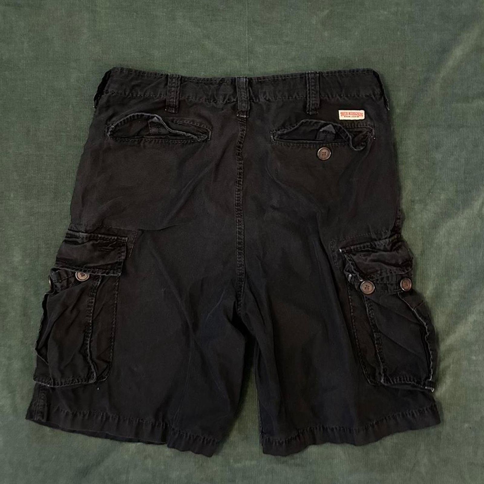 True Religion Vintage true religion cargo shorts Size US 33 - 4 Thumbnail