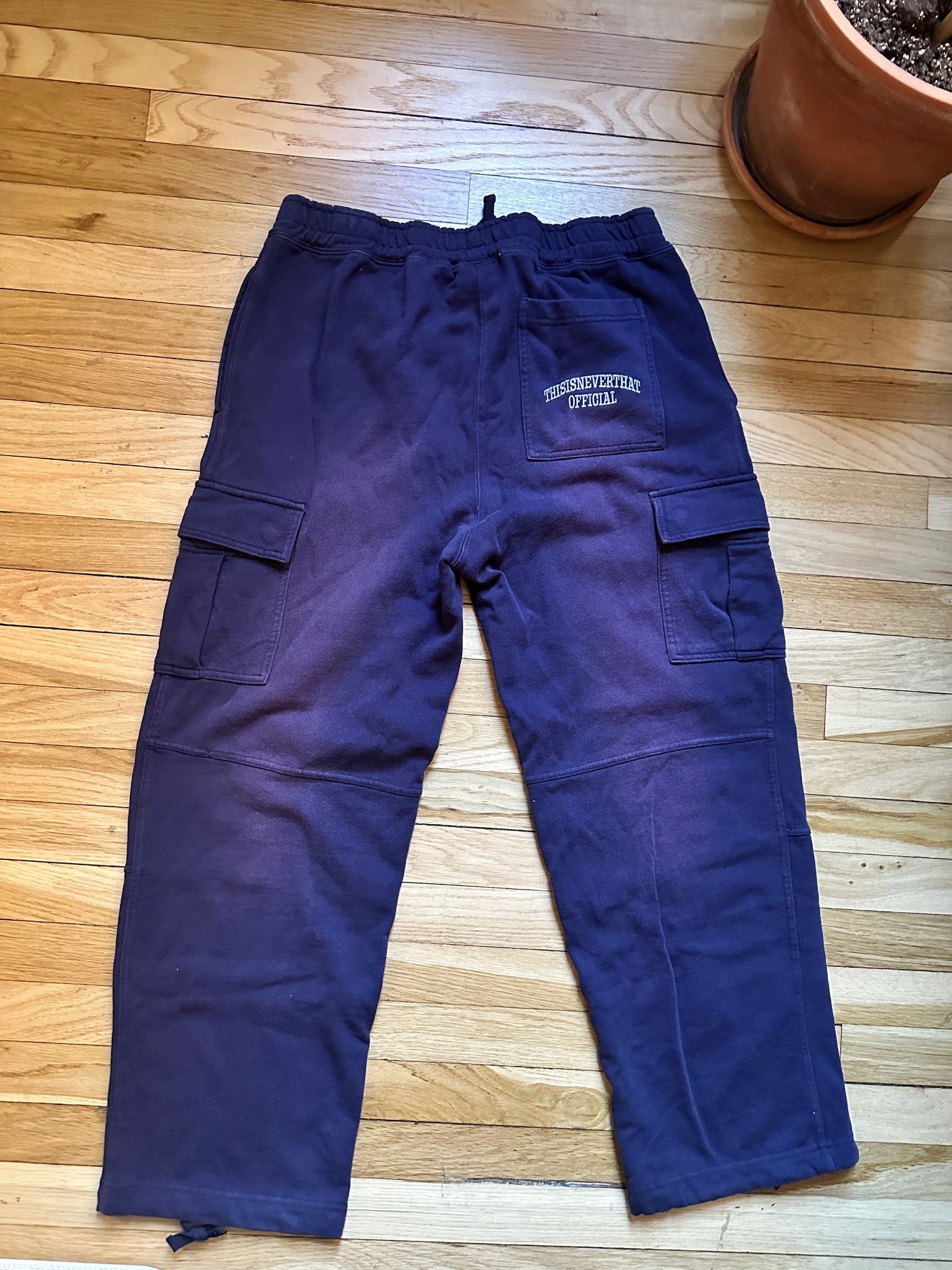 thisisneverthat Thisisneverthat Cargo Sweatpants Dark Purple Large Size US 32 / EU 48 - 6 Thumbnail