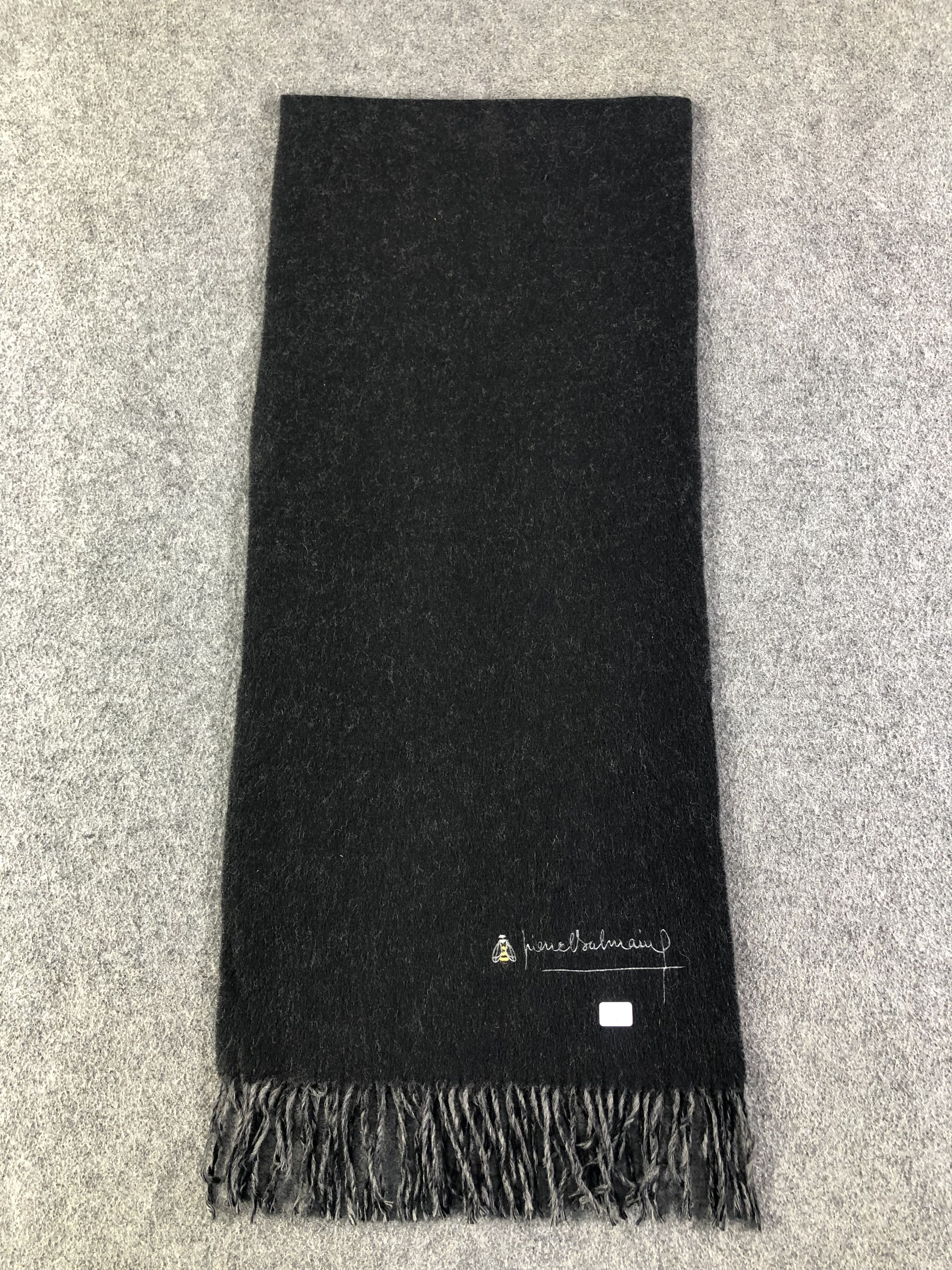 Pierre Balmain Pierre Balmain Scarf / Muffler / Neckwear Size ONE SIZE - 2 Thumbnail