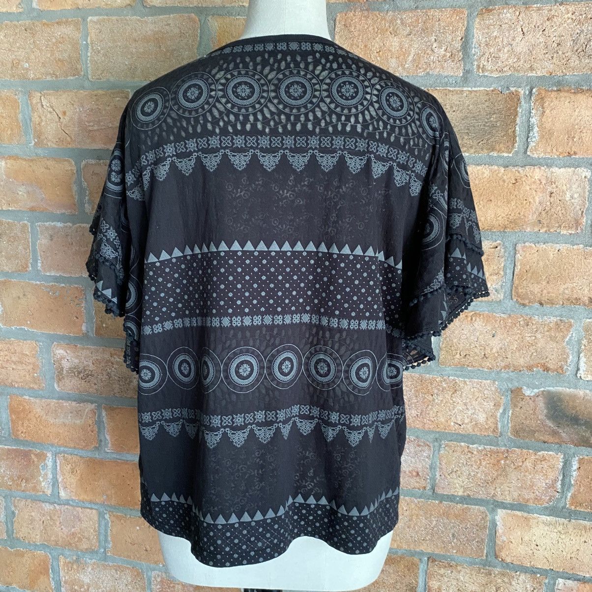 Frapbois Frapbois Black Round Neck Blouse with Geometric Print Size M / US 6-8 / IT 42-44 - 7 Thumbnail