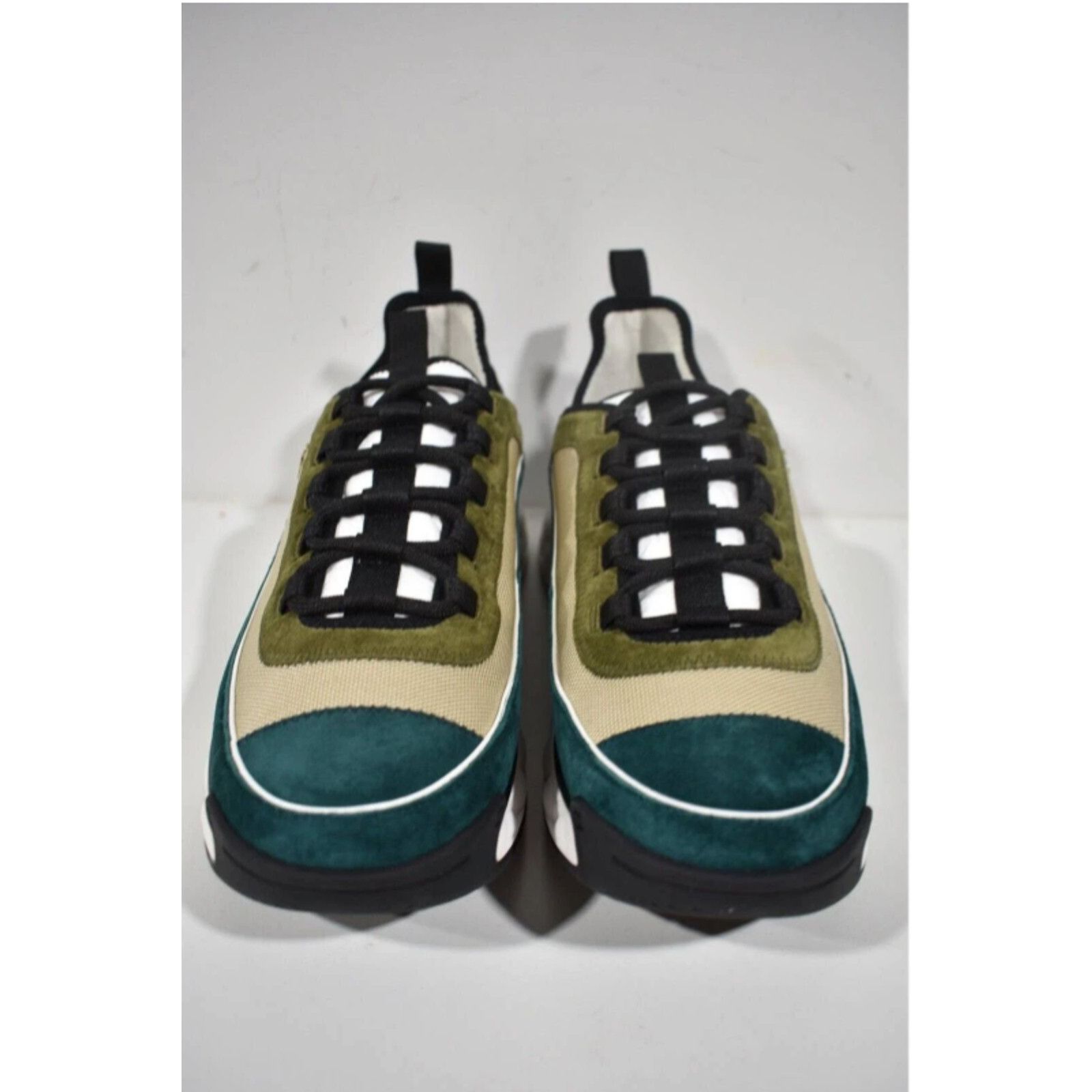 Chanel Chanel White CC Logo Low Top Lace Up Trainer Sneaker 44 11 Size US 11 / EU 44 - 5 Thumbnail