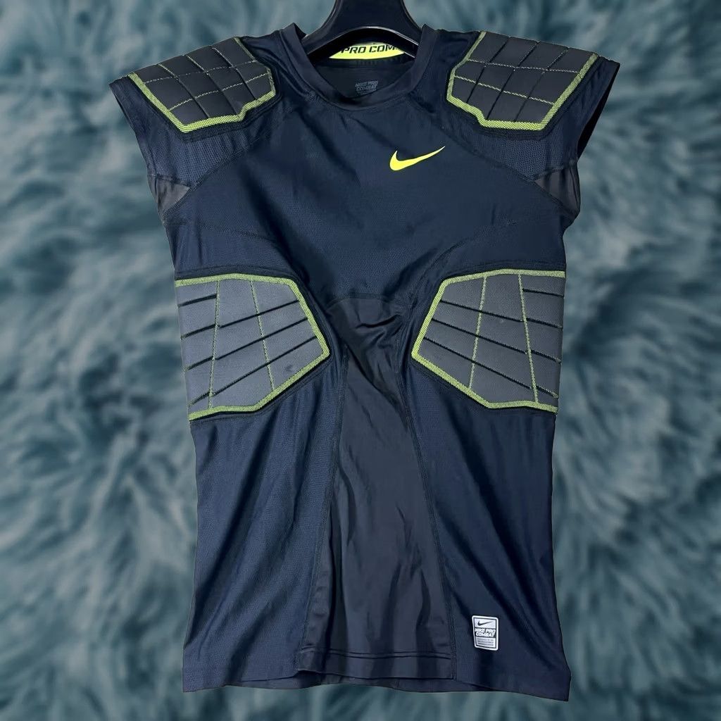 Nike Nike Pro Combat Jersey Men L Black Dri-Fit Raglan Sleeves Vented Back Crew Neck Football Shirt Size US L / EU 52-54 / 3 - 1 Thumbnail