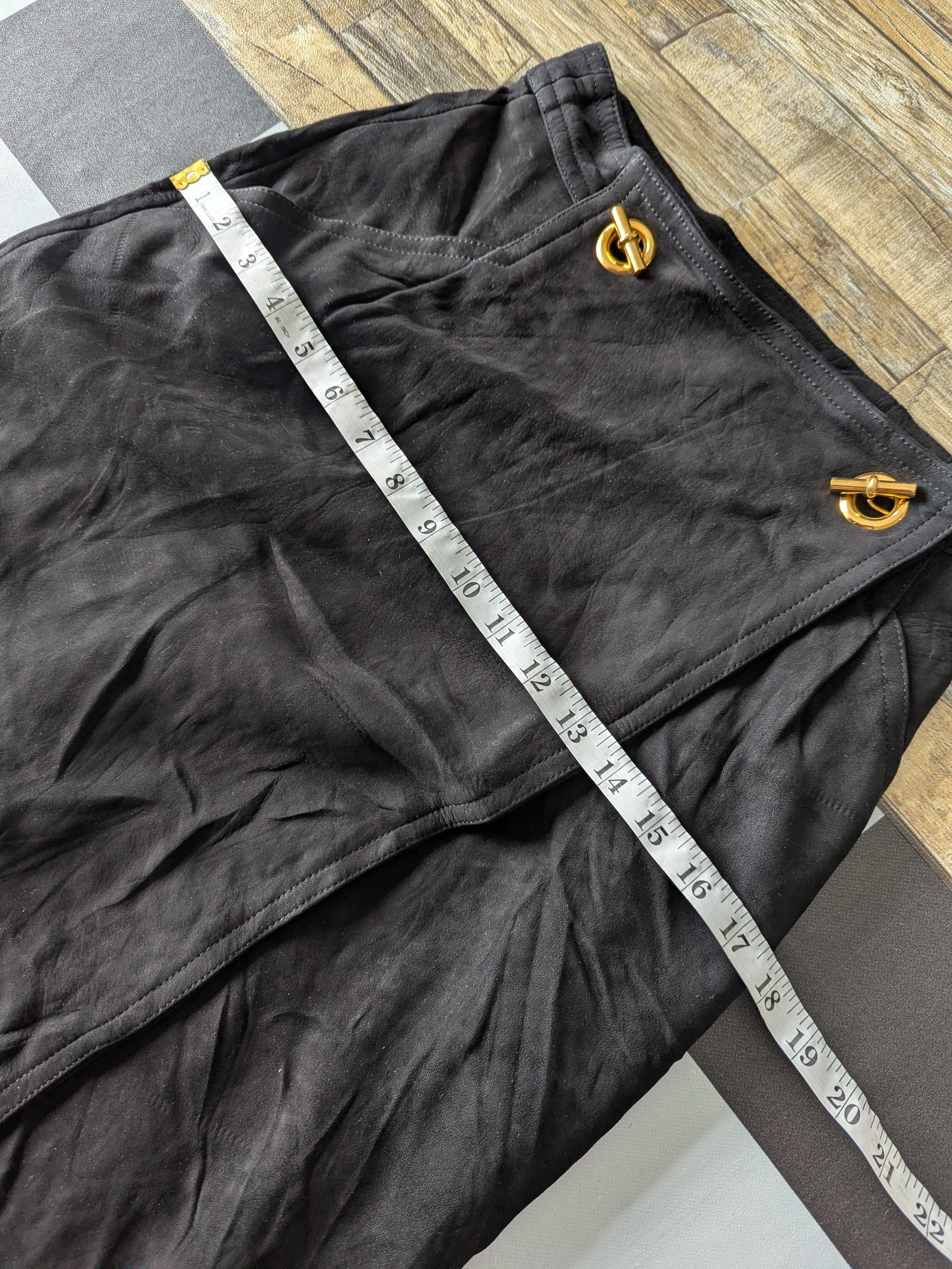 Hermes × Vintage Hermes Midi Skirt Nubuck Leather Viscose Lining Size 25" / US 0 / IT 36 - 19 Thumbnail