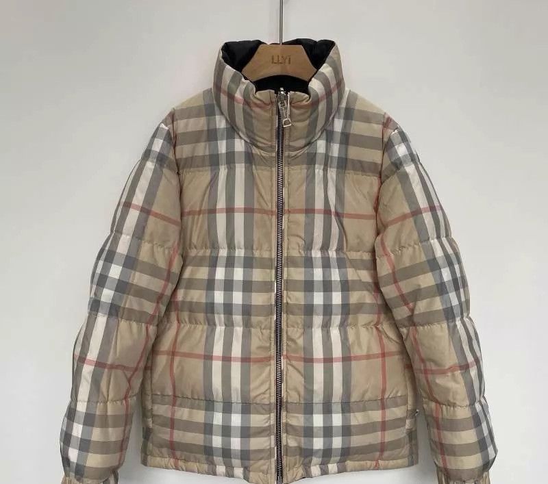 Burberry Burberry Check Puffer Jacket Size 175 Size US S / EU 44-46 / 1 - 1 Thumbnail