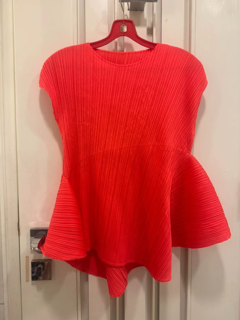 Issey Miyake issey miyake size:3 Red vest Size XXS / US 00 / IT 34 - 1 Thumbnail