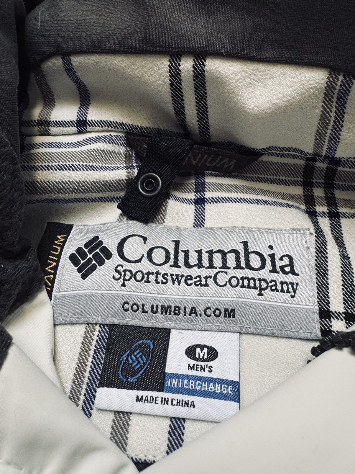 Columbia × Vintage 90’s Columbia Omni-Tech Waterproof titanium Windbreaker M Size US M / EU 48-50 / 2 - 5 Thumbnail