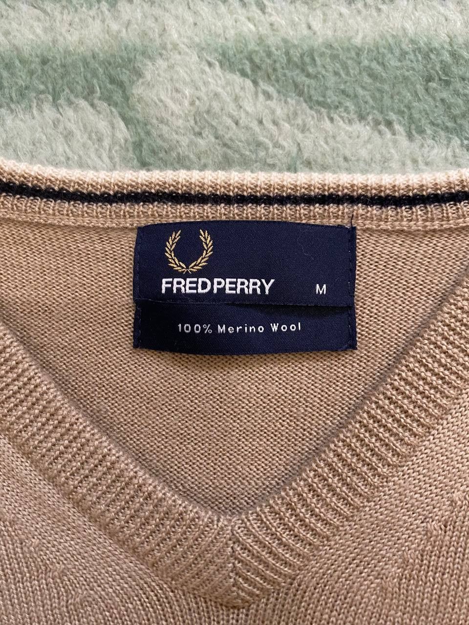 Fred Perry Vintage Fred Perry 100% Wool Warm Sweater Size M Size US M / EU 48-50 / 2 - 2 Thumbnail